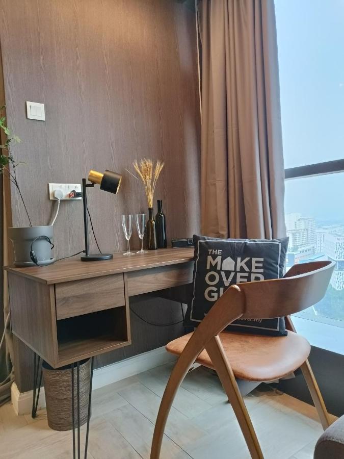 Loft Signature Executive Suite Empire City Петалинг-Джая Экстерьер фото