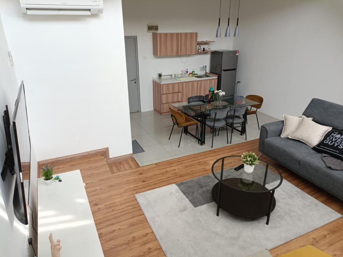 Loft Signature Executive Suite Empire City Петалинг-Джая Экстерьер фото