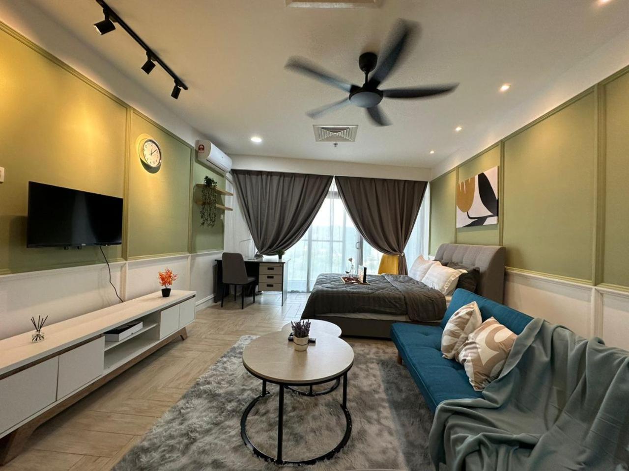 Loft Signature Executive Suite Empire City Петалинг-Джая Экстерьер фото